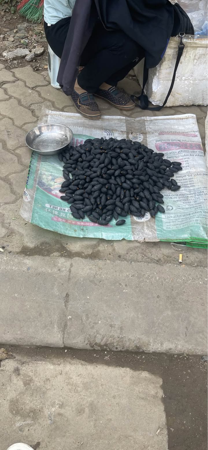 Nhà 2 tầng 150m² tại Phường Thống Nhất giá 900 triệu - Ô tô tránh nhau, sẵn sàng vào ở!