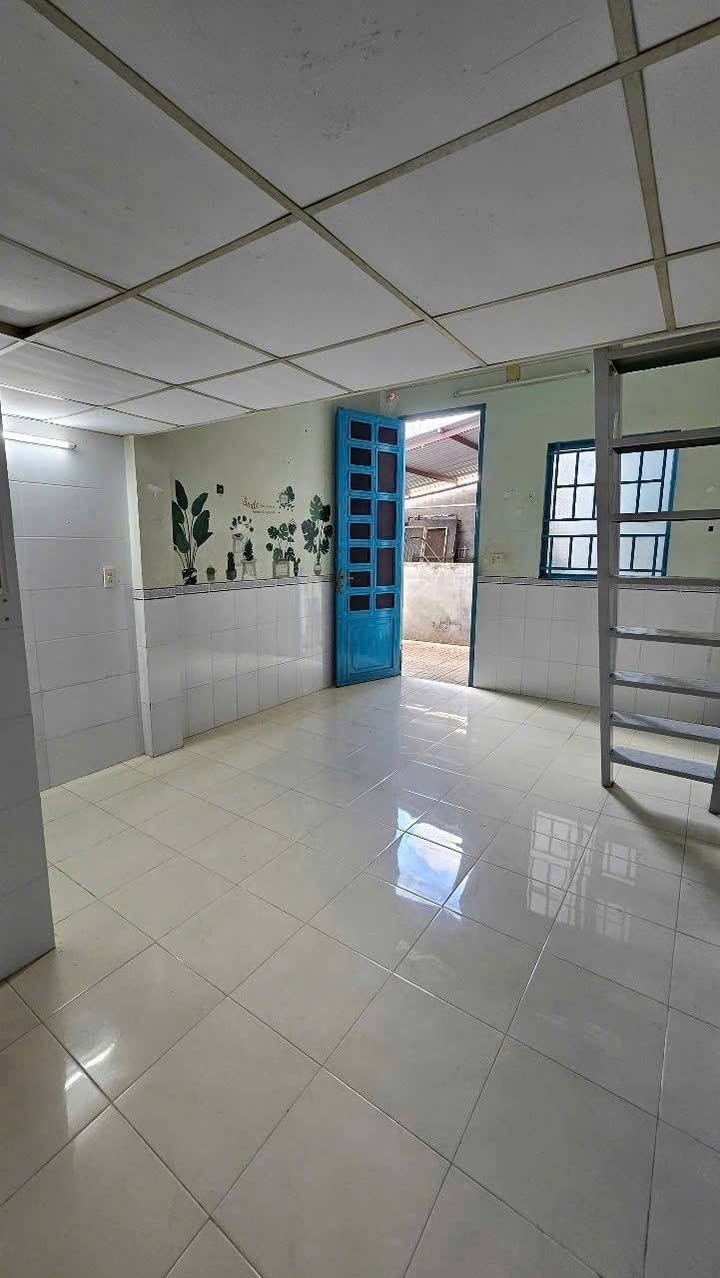 Phòng cho thuê Hẻm 75 Trần Phú, 30m² giá 2.5 triệu - Thú cưng thoải mái!