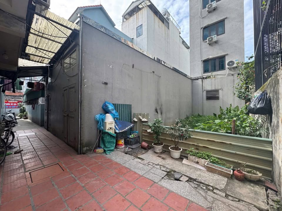 Đất Kẻ Tạnh, Giang Biên 40m² giá 7.4 tỷ - Đầu tư sinh lời ngay!