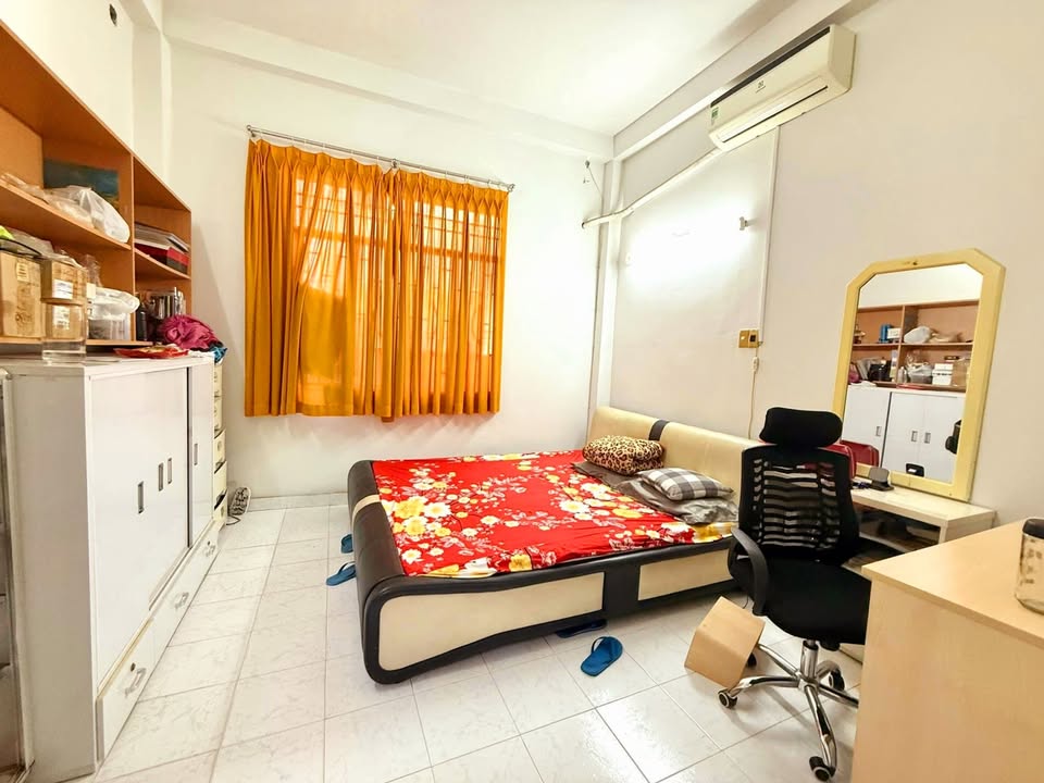 Nhà phố Bình Thạnh 81m² giá 15 tỷ - Hẻm xe tải, thiết kế 3 tầng sang trọng