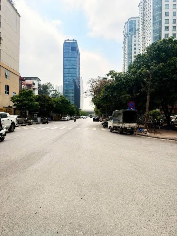 FrontHouse Trần Cung 68m² giá 12 tỷ - Mặt tiền 6.2m, thông ngõ kinh doanh