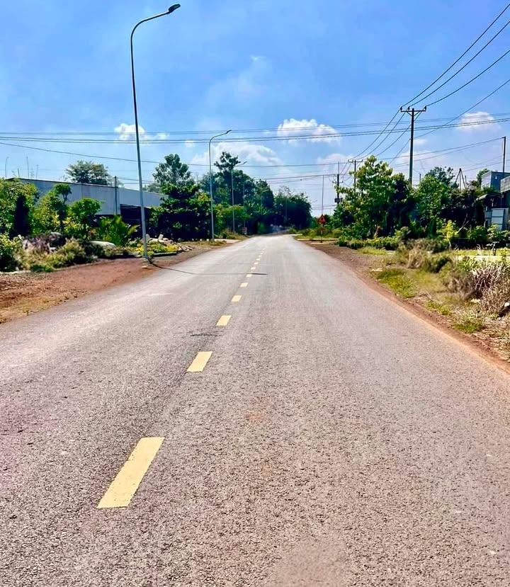 Đất nền 1 sào Gia Kiệm, Đồng Nai 2100m² giá 9.216 tỷ - Sổ hồng riêng, 3 mặt tiền đường!