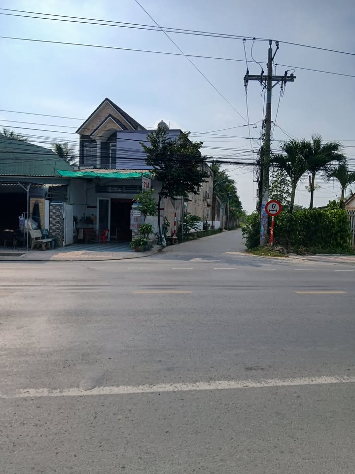 Đất nền 1000m² xã Tân Phú, Đức Hòa - Giá chỉ 2 tỷ, mặt tiền đường Đá Xanh!