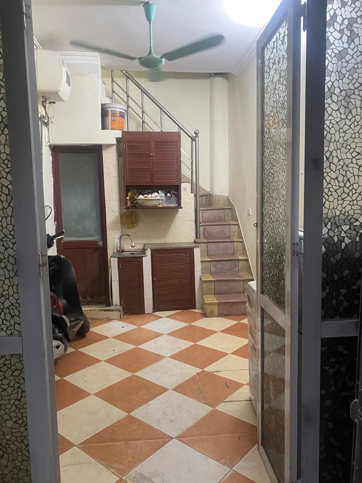 Nhà phố Ngọc Lâm Long Biên 14m² giá 3 tỷ - Đặc điểm tiện lợi, sổ đỏ chính chủ!