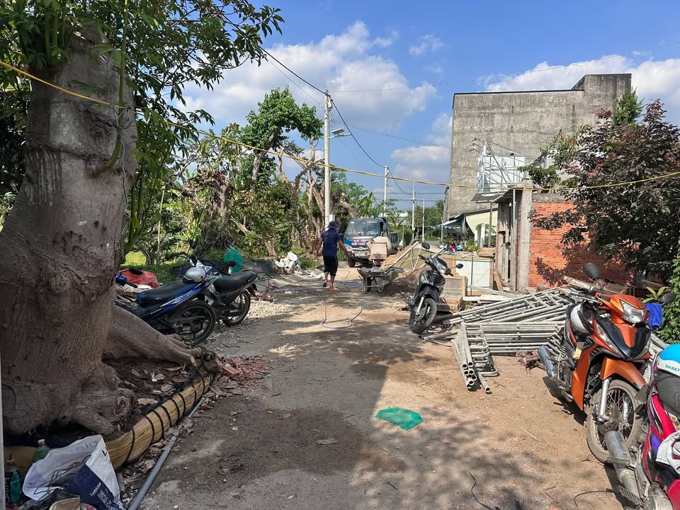 Đất mặt tiền khu đô thị Khóm 6, Trà Vinh 300m² - Bán gấp với giá thỏa thuận!