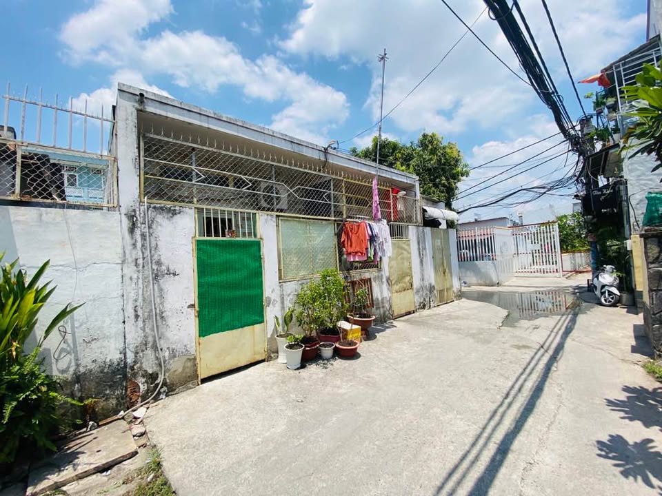 Nhà phố Hiệp Bình Phước 135m² giá 7.6 tỷ - Đối diện Vạn Phúc City, dòng tiền 13 triệu/tháng!