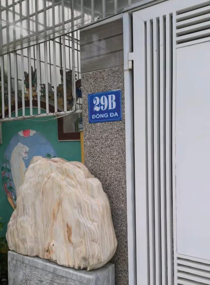 Nhà phố Đồng Hới 138m² giá 1 tỷ - Chính chủ bán gấp, đầy đủ tiện nghi!