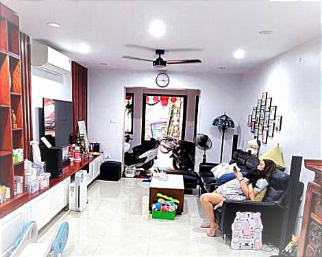 Nhà riêng 126m² tại Cầu Giấy giá 6.4 tỷ - Kinh doanh thuận lợi!