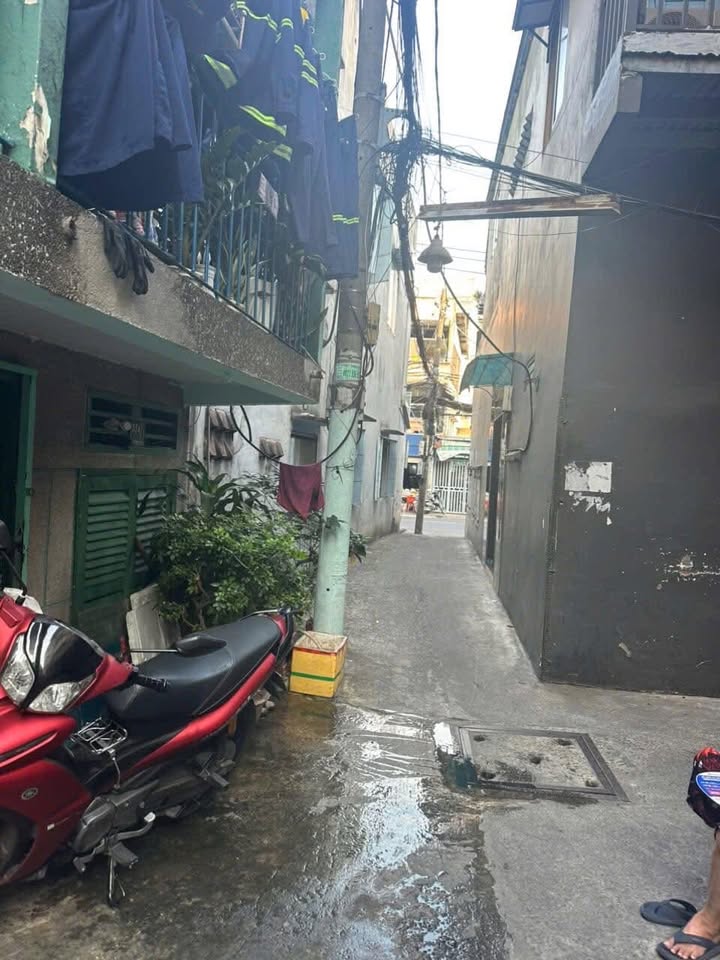 Nhà cấp 4 Quận 4 - 29.2m², giá 3.4 tỷ - Đầu tư sinh lời tại khu dân cư hiện hữu!