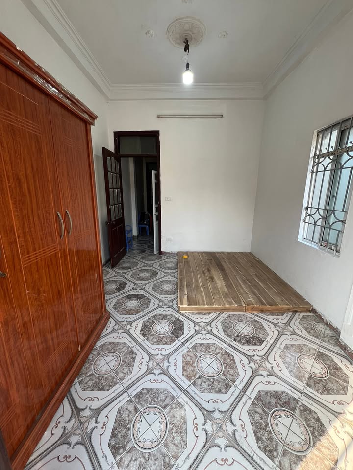 Phòng trọ Thanh Liệt, Thanh Trì 20m² giá 1.8 triệu - Mặt đường lớn, giờ giấc thoải mái!