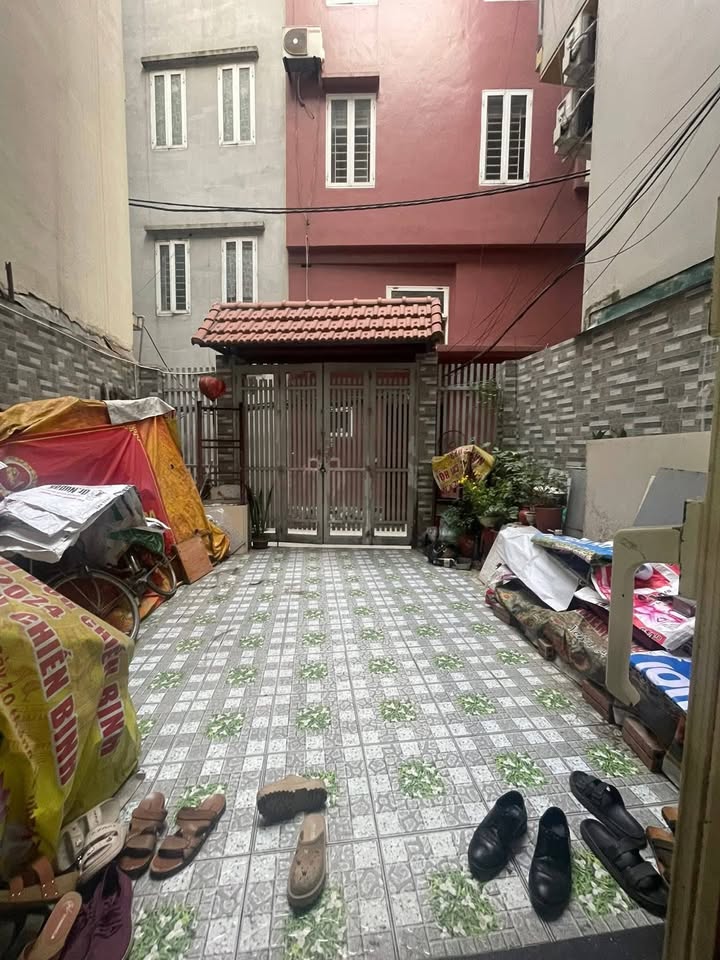 Nhà 4 Tầng Đường Nguyễn Khang 101m² giá 29 tỷ - Đầu tư sinh lời khủng!