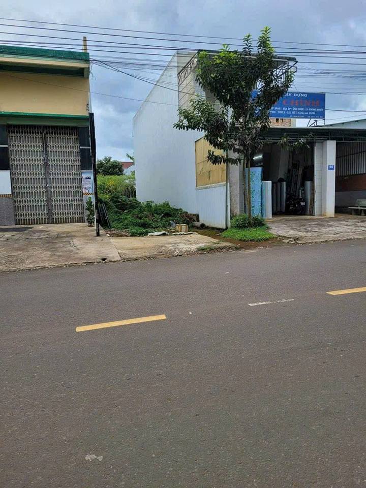 Nhà phố Bảo Lộc 110m² giá 4.9 tỷ - Mặt tiền Hoàng Văn Thụ, chính chủ bán gấp!