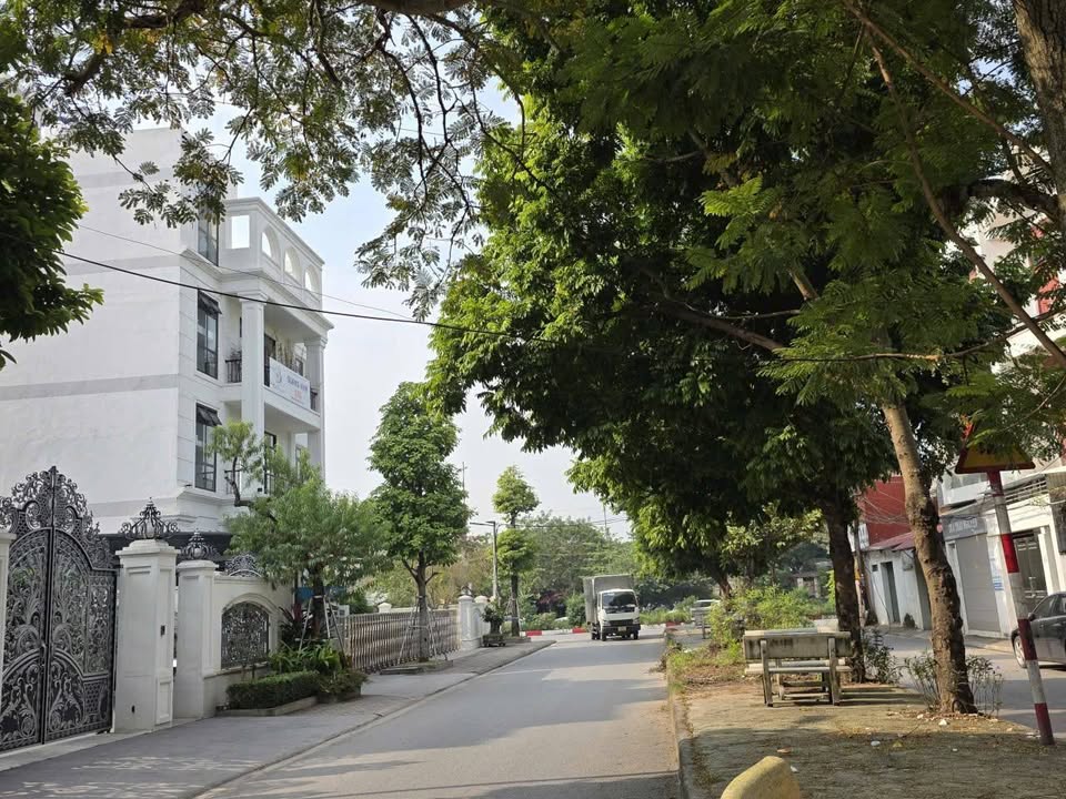 Đất nền Yên Viên 160m² giá 9 tỷ - Tiềm năng sinh lời cao!