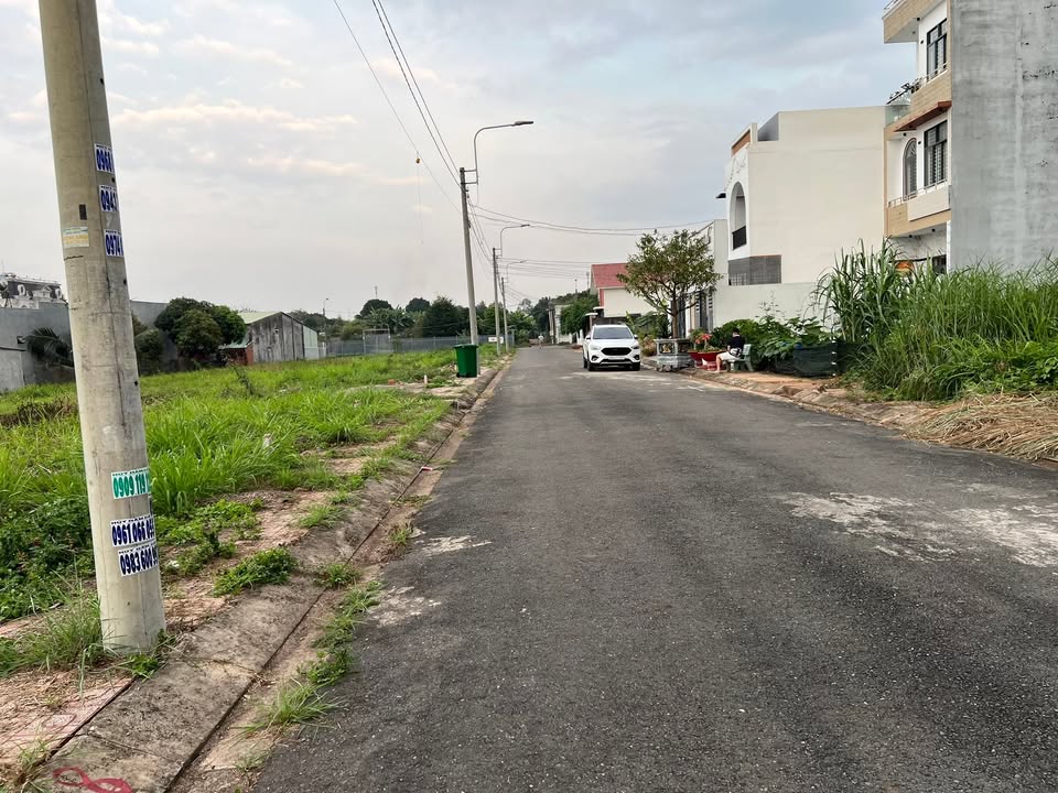 Đất Mặt Tiền Nhựa Phường Long Khánh 84m² giá 1.8 tỷ - Sổ riêng chính chủ!