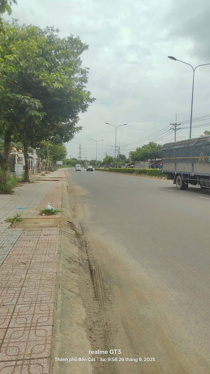 Đất nền mặt tiền đường Hùng Vương, Bến Cát 5860m² - Vị trí đắc địa cho kinh doanh