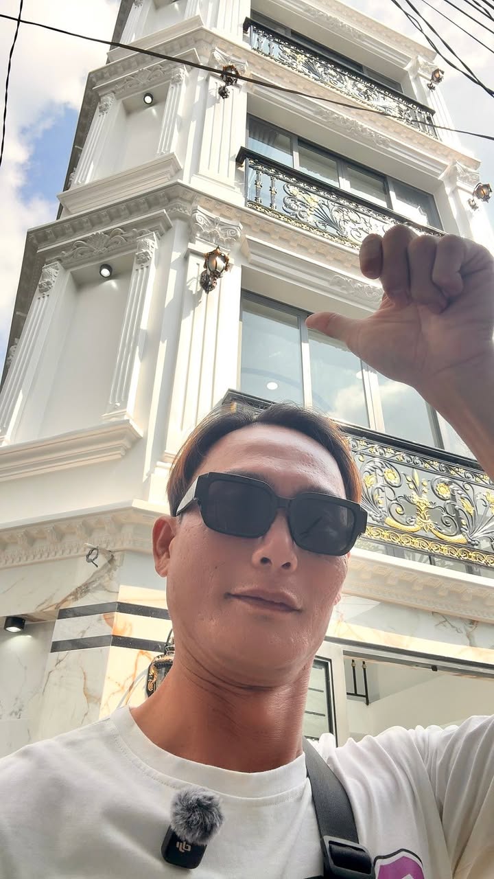 Nhà phố Gò Vấp 37m² giá 7.8 tỷ - Thiết kế Tân cổ điển sang trọng!