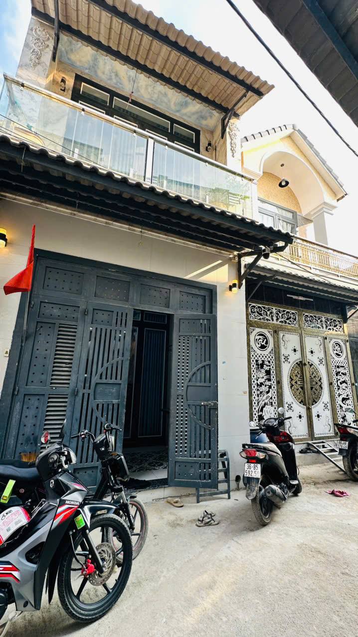 Nhà bán Bình Chánh 52m² giá 2.39 tỷ - Khu dân cư hiện hữu, sẵn sàng vào ở!