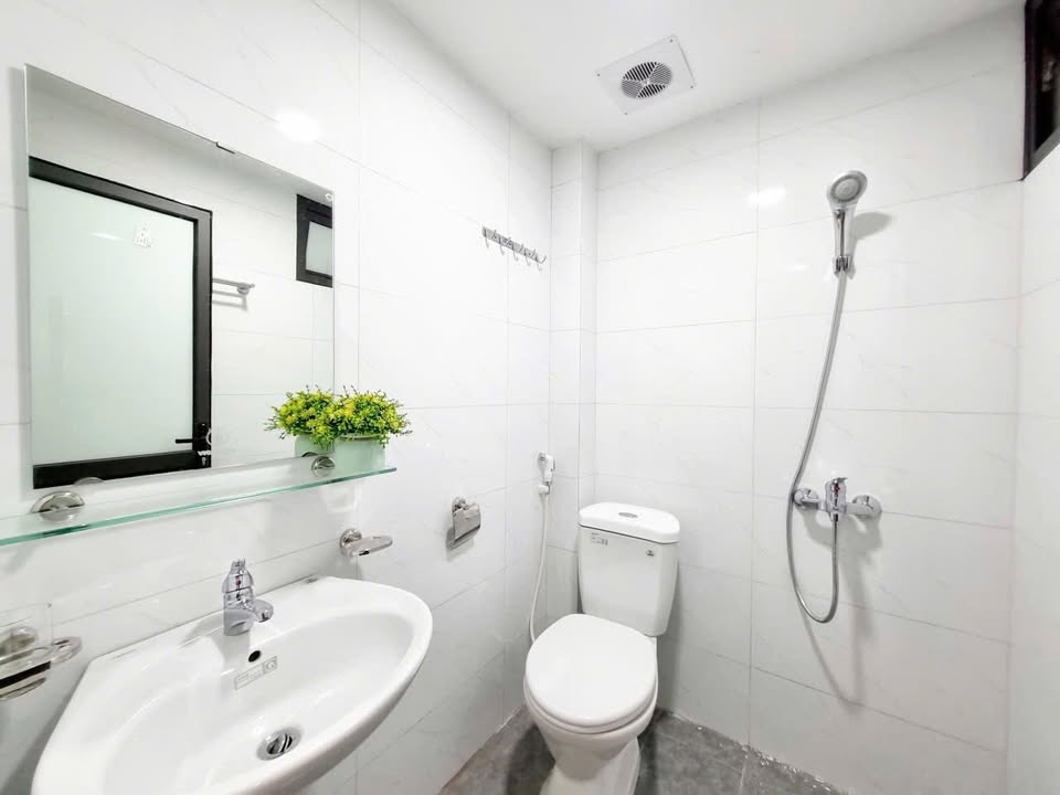 Căn hộ cho thuê Ngõ 308 Lê Trọng Tấn, Thanh Xuân 38m² giá 6.5 triệu - Sẵn sàng vào ở!