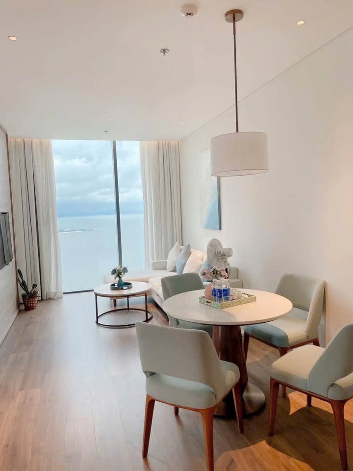 Căn hộ À Lacarte Hạ Long 75.6m² giá 5.2 tỷ - Sẵn sàng cho thuê du lịch!