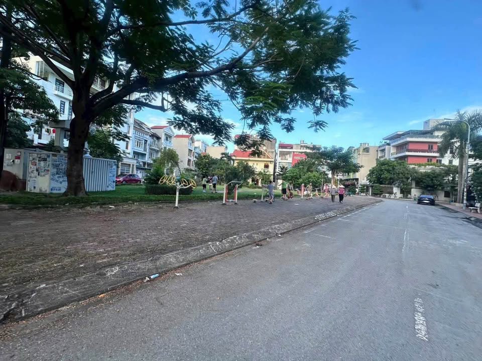 Đất nền Khu đô thị Senco 5 Hạ Long 104.5m² giá 5.225 tỷ - Cực đẹp, vị trí đắc địa!