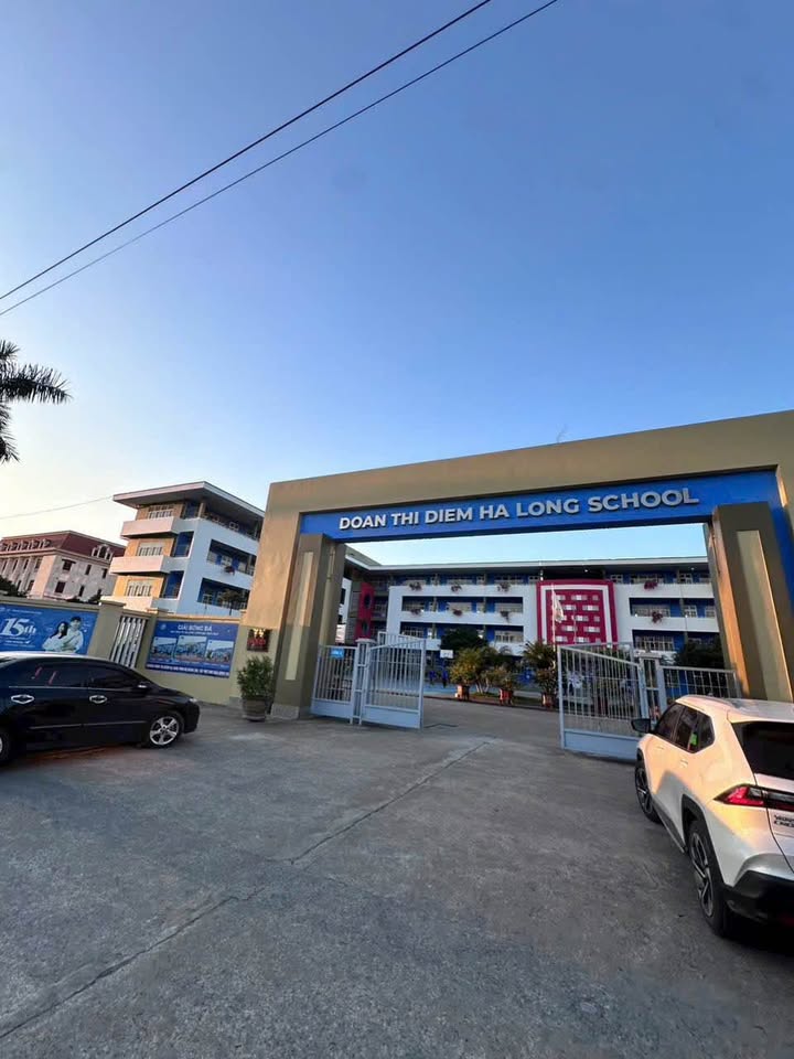 Đất biệt thự Cao Xanh, Hạ Long 283.89m² giá 30 triệu/m² - Sổ đỏ đầy đủ!