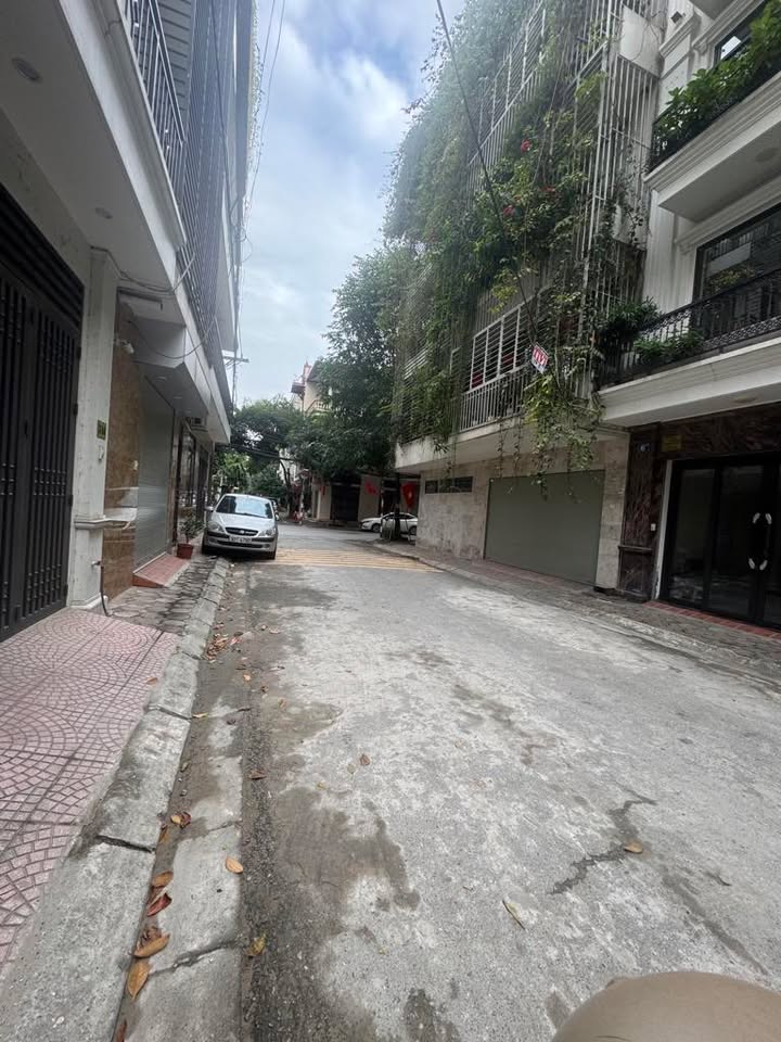 Đất nền Khu phân lô quân đội 918, Phúc Đồng 40m² giá 10 tỷ - Sổ đỏ giao dịch ngay!