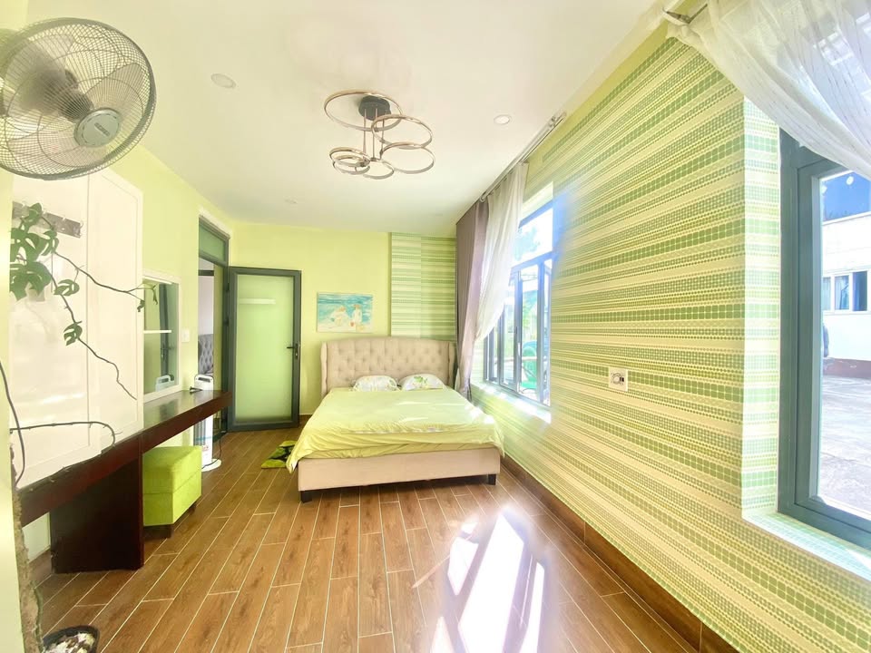 Căn hộ cho thuê 2PN Đống Đa, Đà Lạt 100m² giá 11 triệu - View rừng thông yên tĩnh!