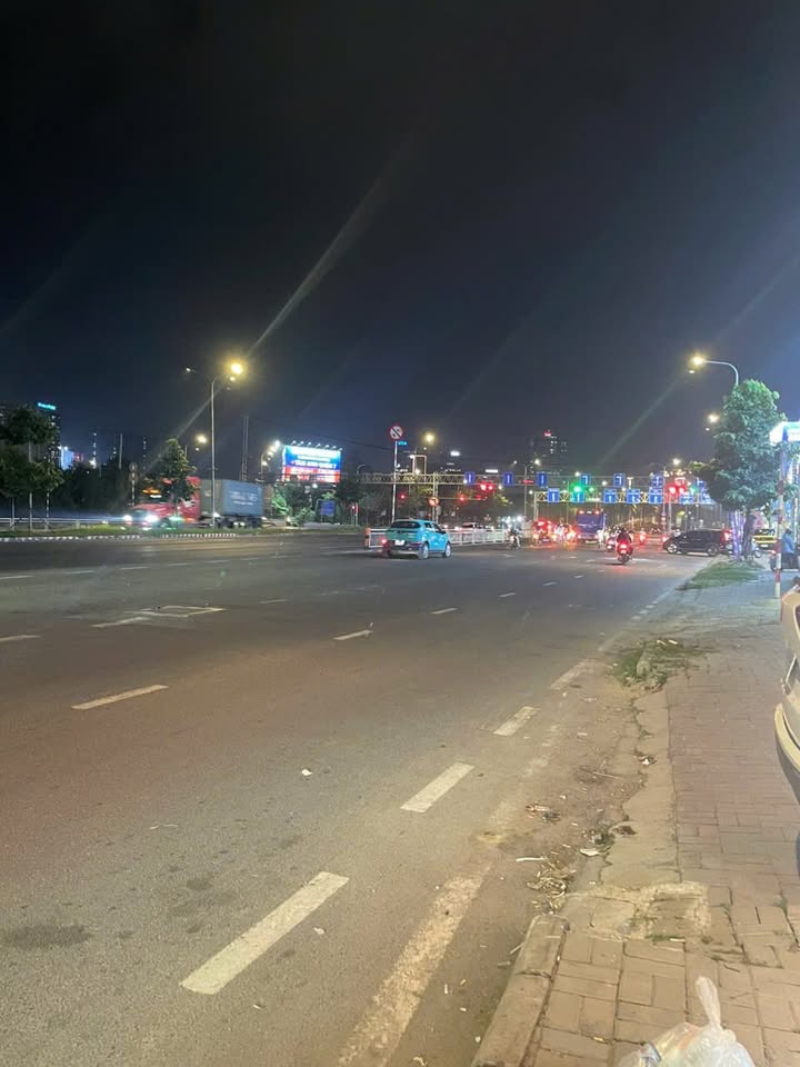 Mặt bằng trệt cho thuê Nguyễn Văn Linh 15 triệu - Vị trí đẹp, dễ nhận diện!