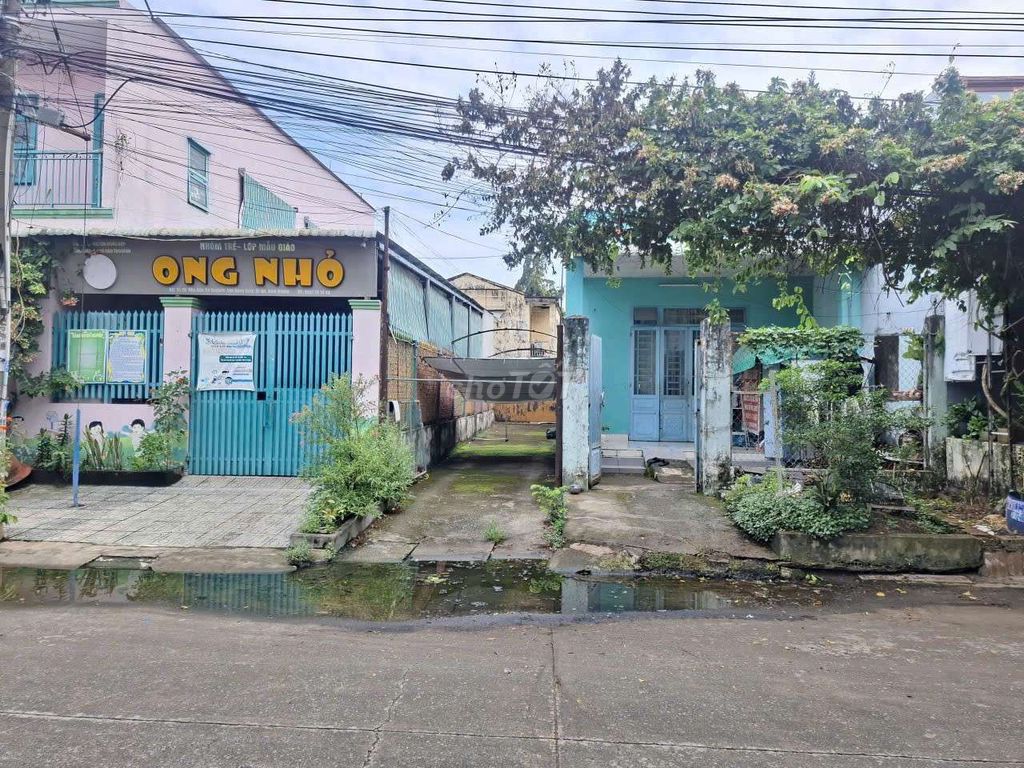 Nhà cấp 4 tại phường Tân Đông Hiệp, TP Dĩ An 100m² giá 5.1 tỷ - Vị trí đắc địa, tiện nghi