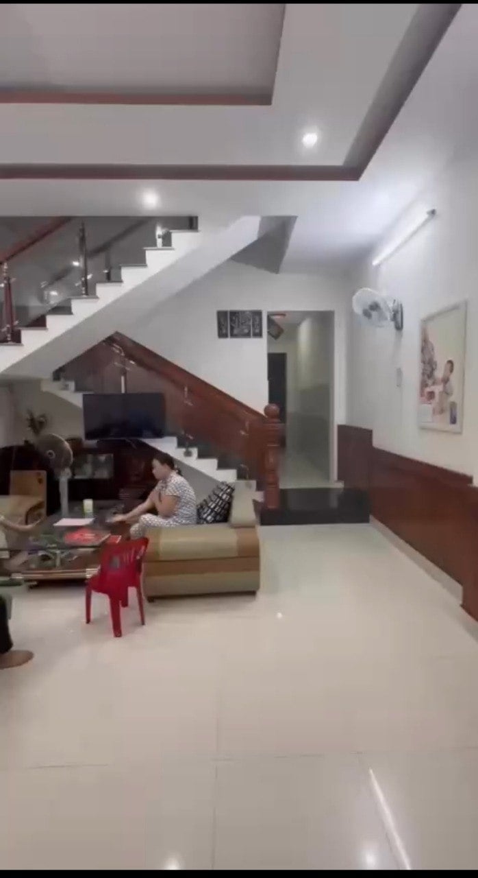 Nhà 3 tầng Hòa Cường Bắc 92m² giá 10.8 tỷ - Đường Nguyễn Quang Bích, chính chủ!