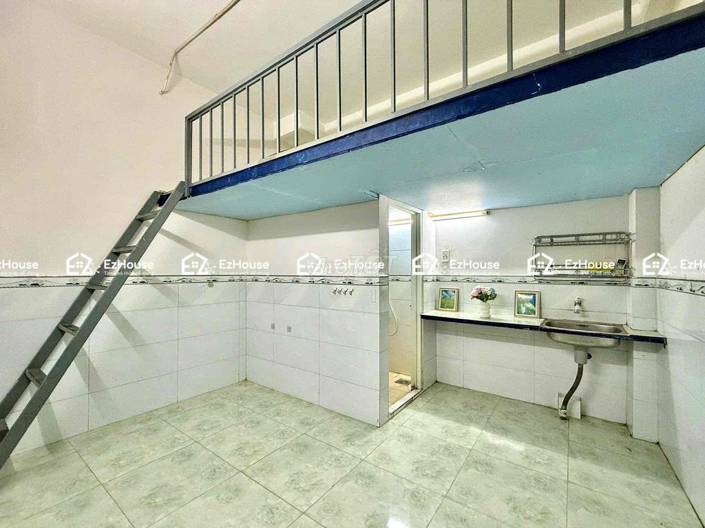 Căn hộ có gác Tân Quý 28m² giá 2.9 triệu - Giờ giấc tự do, không chung chủ!
