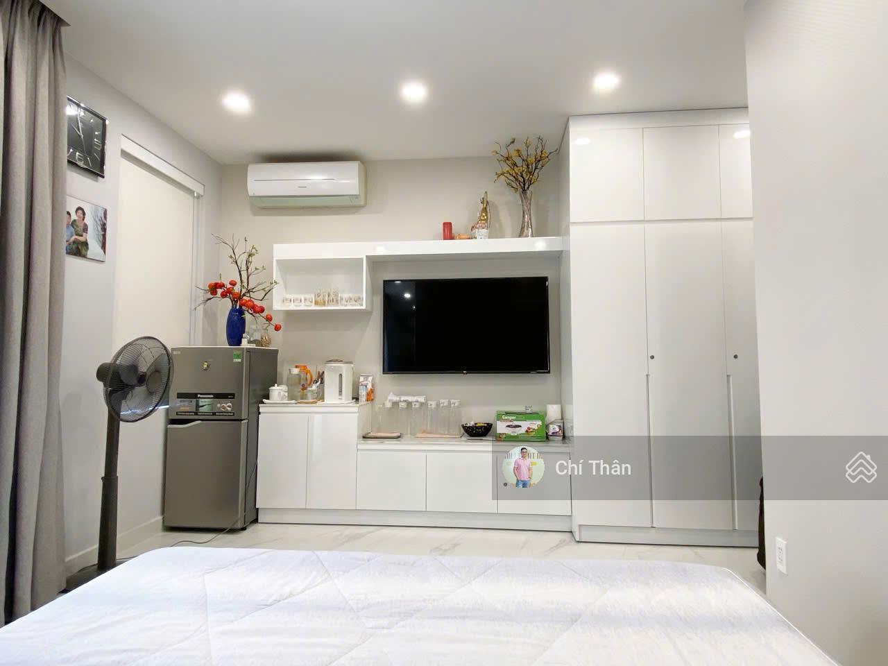 Nhà cho thuê mới xây 5 lầu thang máy, đường Lý Thường Kiệt quận 10, giá chỉ 35 triệu