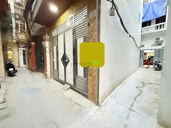 Bán nhà Tôn Thất Tùng 37,7m² giá 18,8 tỷ - Lô góc, 7 tầng, dòng tiền ổn định!