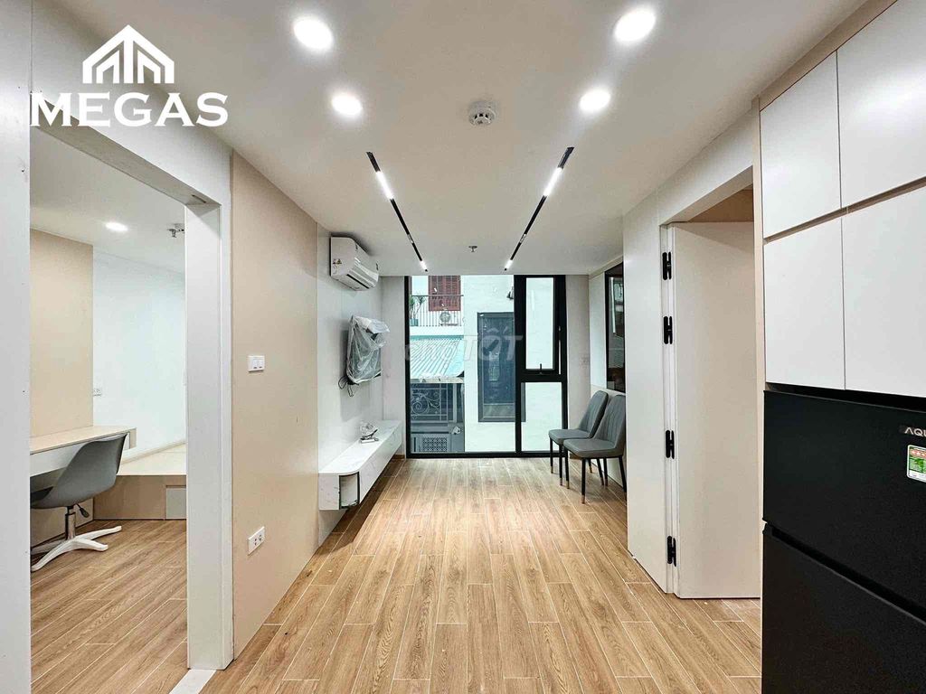 Căn hộ cho thuê tại đường Bưởi, quận Ba Đình 65m² giá 11 triệu - Thiết kế hiện đại, view đẹp!