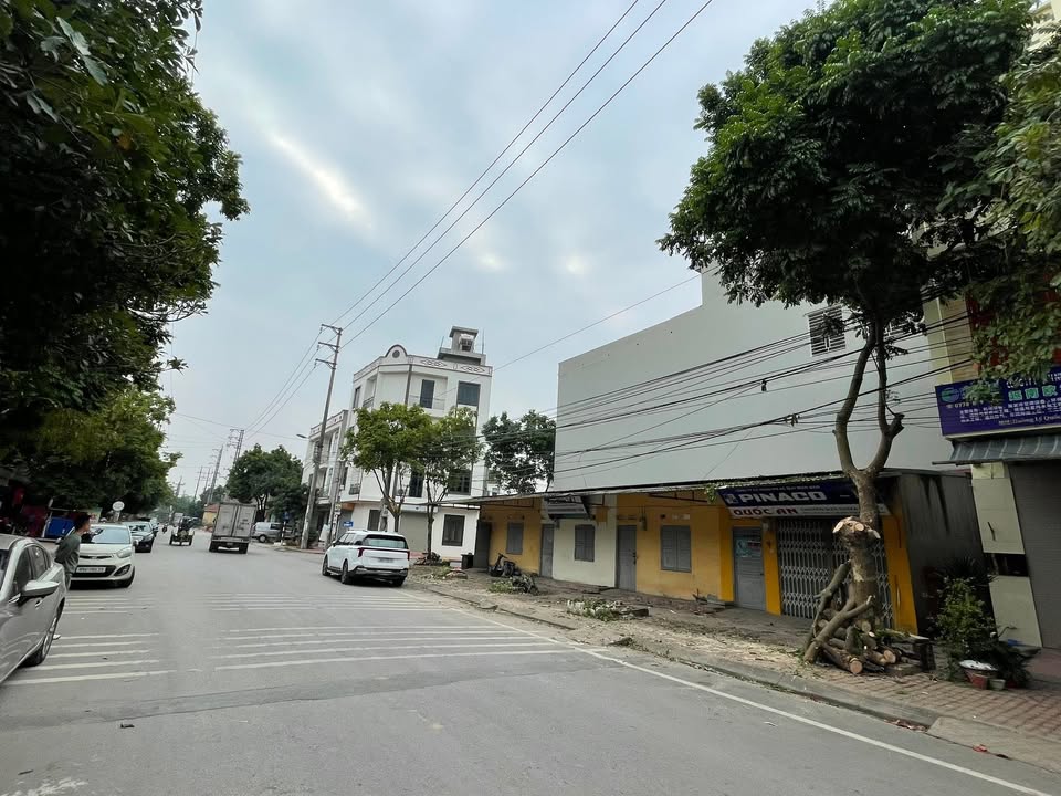 Mặt bằng cho thuê 2 mặt tiền đường Lý Quốc Sư, 100m² - Kinh doanh thuận lợi!