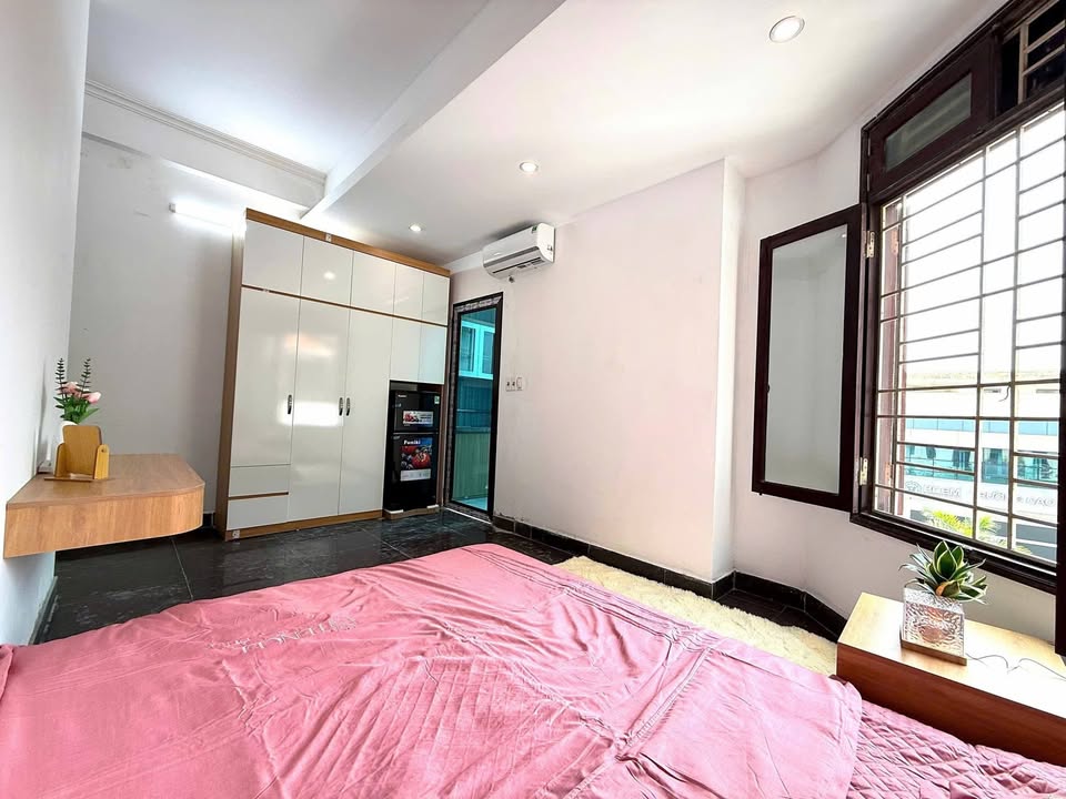 Phòng cho thuê 19 Nguyễn Khả Trạc, Mai Dịch 4.4 triệu - Nội thất đầy đủ, ô tô đỗ cửa!