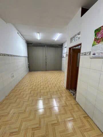 Nhà cho thuê đường Âu Cơ, quận Tân Bình, 32m² giá 8.5 triệu - Phù hợp ở và làm việc!