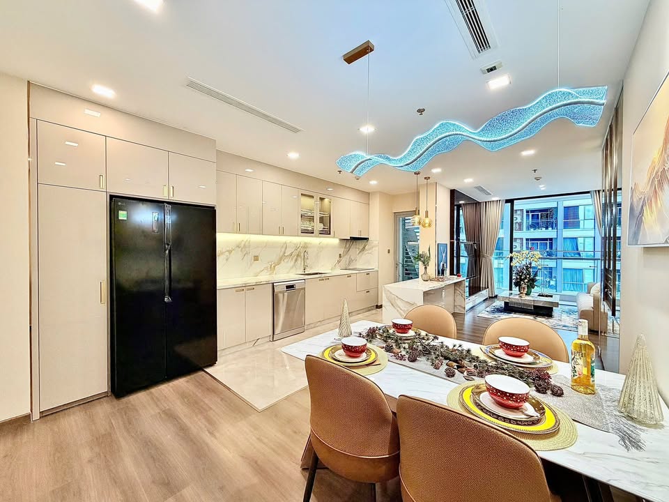 Căn hộ Vinhomes Central Park 88m² giá 12.2 tỷ - View hồ bơi trong xanh