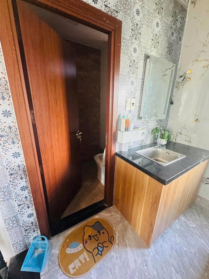 Căn hộ cho thuê Tiểu La, Hải Châu 75m² giá 8 triệu - Nội thất đầy đủ, sẵn sàng vào ở!