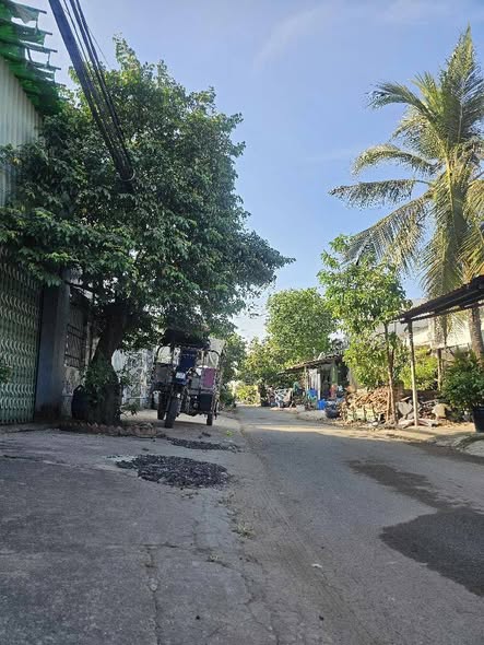 Nhà bán 3 tầng tại Vĩnh Lộc B, Bình Chánh 360m² giá 12.7 tỷ - Đầu tư sinh lời hấp dẫn!