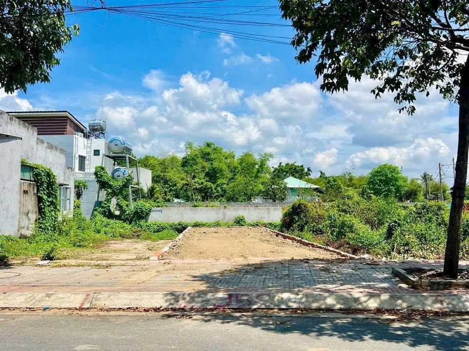 Đất nền Hòa Long Bà Rịa 102m² giá 2.4 tỷ - Đầu tư sinh lời hấp dẫn!