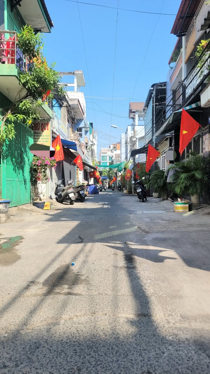 Nhà mặt tiền kinh doanh Đô Đốc Lộc, Tân Phú 93m² giá 7 tỷ - Cơ hội đầu tư sinh lời!