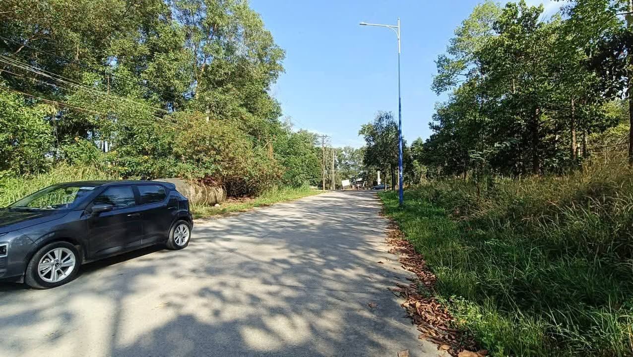 Đất nền Bến Cát 74m² giá 10 tỷ - Sổ đỏ chính chủ, thương lượng nhẹ!