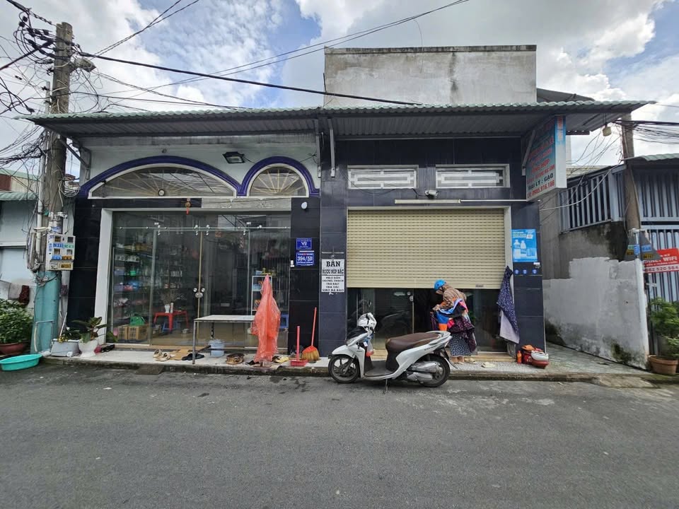 Nhà cấp 4 Tân Đông Hiệp Dĩ An 67,6m² giá 3,95 tỷ - Tiện ích đầy đủ, kinh doanh tốt!