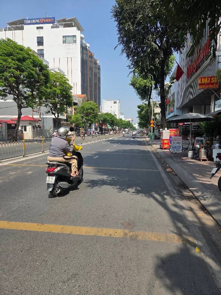 Mặt tiền Nguyễn Văn Luông, Quận 6 - Căn góc 58m² giá 15 tỷ - Đầu tư lý tưởng!