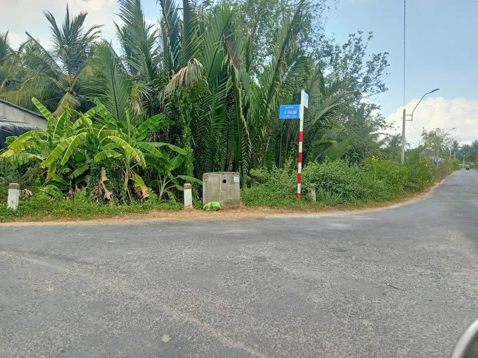 Nhà mặt tiền Lê Văn Chữ, phường Long Đức, 95m² giá 499 triệu - Cơ hội đầu tư tuyệt vời!