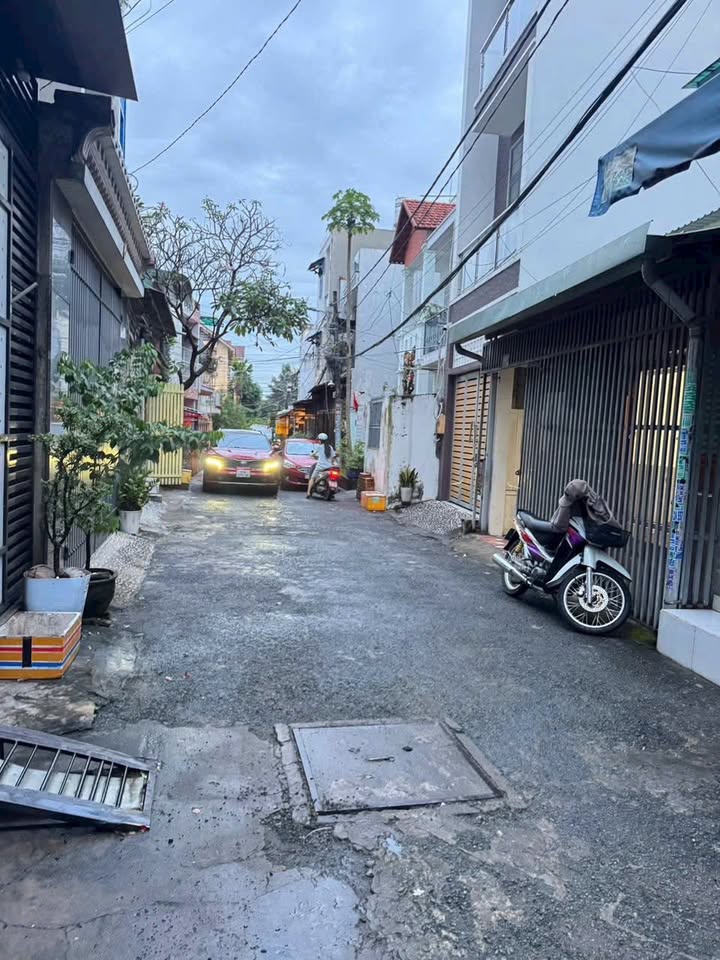 Nhà cấp bốn Hẻm ô tô 6m đường 385, quận 9, 58m² - Thiết kế siêu phẩm lý tưởng!