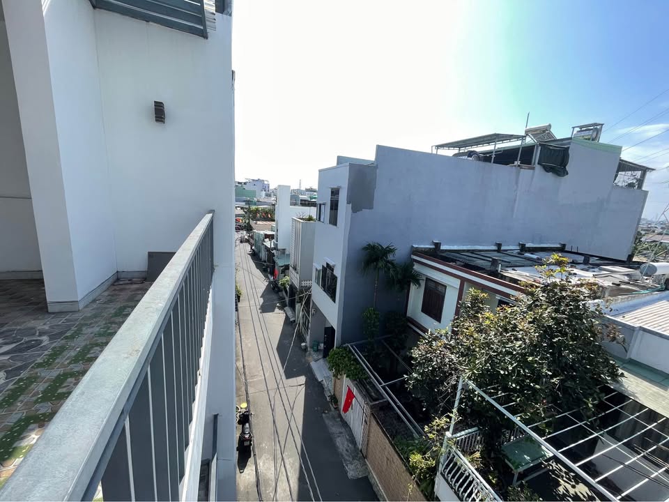 Nhà 4 tầng Bùi Tá Hán, Khuê Mỹ, Đà Nẵng 65m² giá 7 tỷ - Sẵn sàng vào ở!