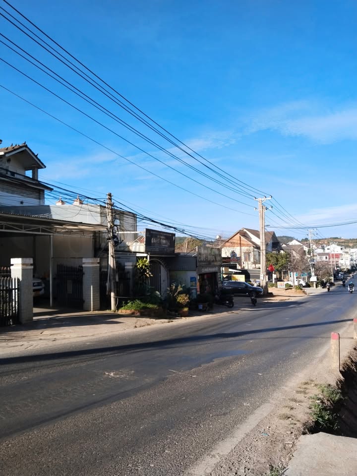 Lô đất đẹp 652m² mặt tiền Quốc Lộ 20 - Đà Lạt - Giá chỉ 18 tỷ