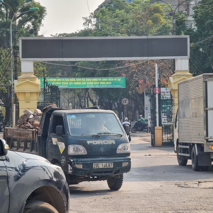 Tòa nhà ký túc xá 7 tầng tại Trâu Quỳ, Gia Lâm - Đầu tư sinh lời 1,2 tỷ/năm!